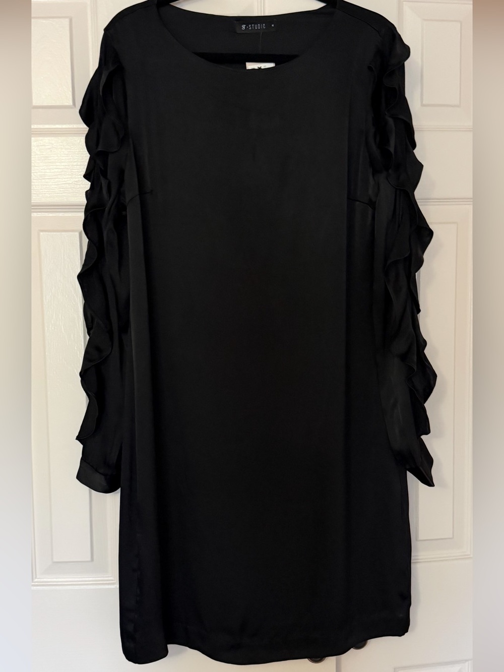 ST. studio Black Ruffle Sleeve Women's Dress NWT Size 42
